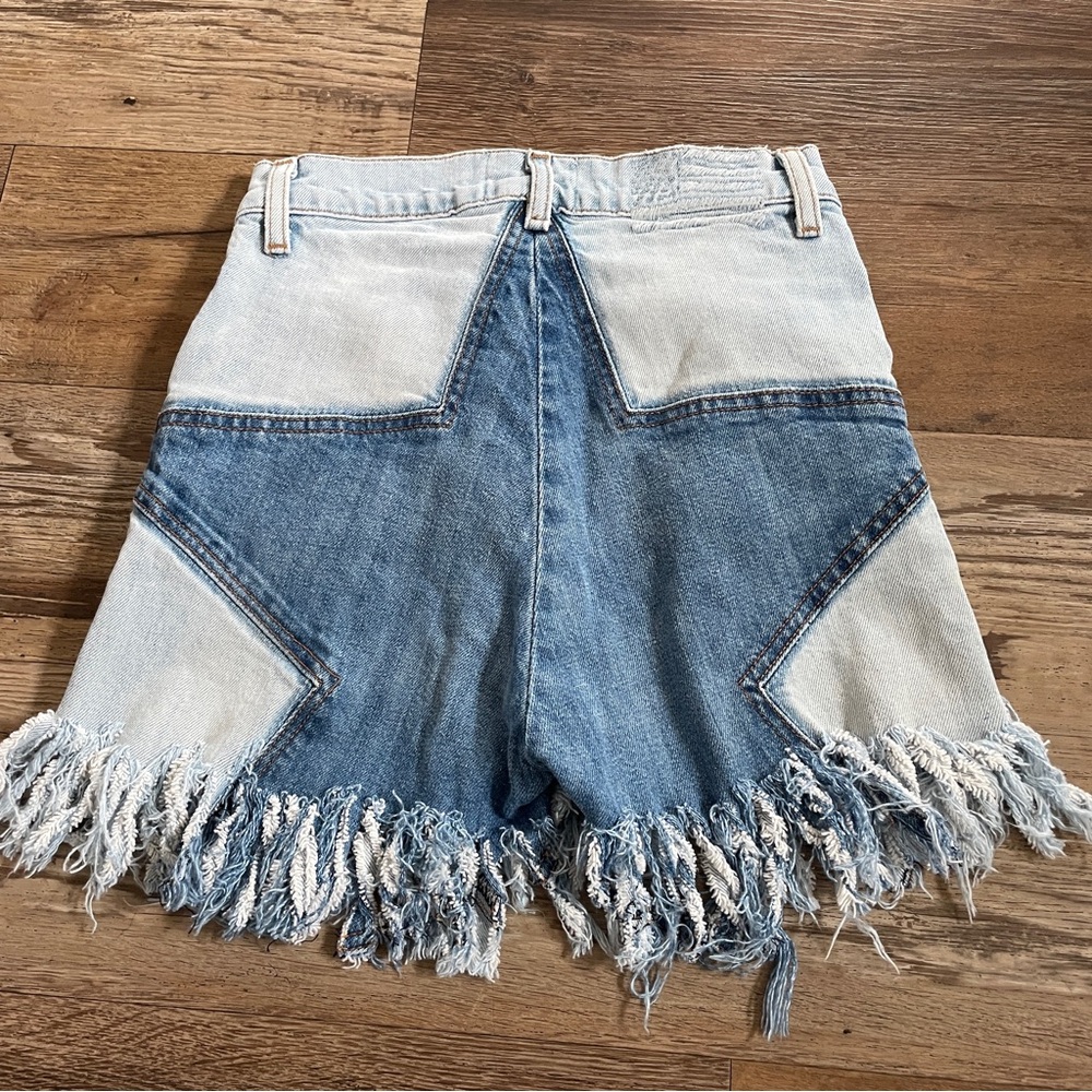 Revice star patch patriotic jean fringe festival denim shorts 27